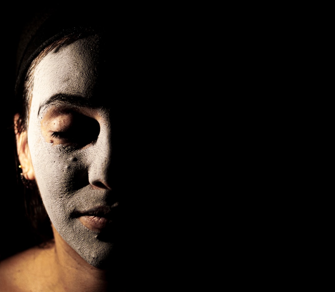 Manipülasyonun Karanlık Yüzü: Nasıl Anlaşılır ve Nasıl Korunuruz?